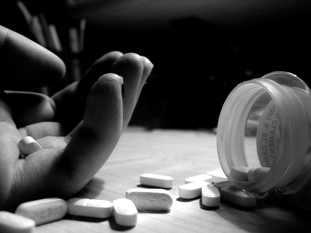 Teen Suicide Risk Factors and Warning Signs