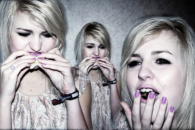 Do You Have Binge Eating Disorder? Take This 5 Minute Test to Find Out