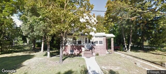 Oxford House - Elm Ave